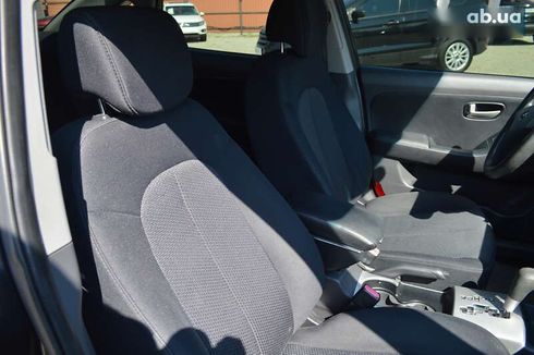 Hyundai Elantra 2009 - фото 20