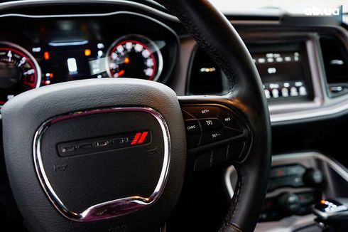 Dodge Challenger 2019 - фото 20