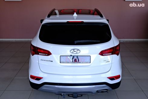 Hyundai Santa Fe 2016 белый - фото 6