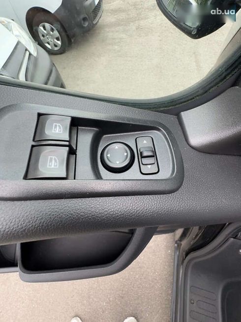 Renault Master 2021 - фото 15