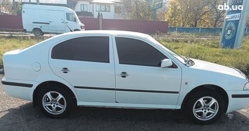 Skoda Octavia 2008 белый - фото 3