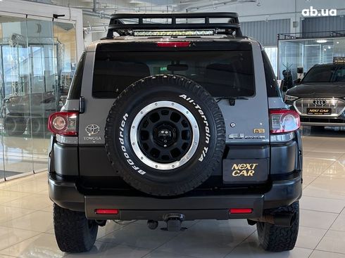 Toyota FJ Cruiser 2013 - фото 20