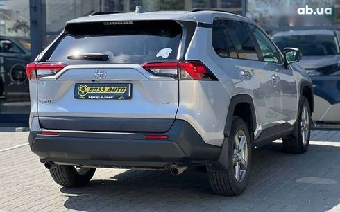 Toyota RAV4 2020 - фото 6