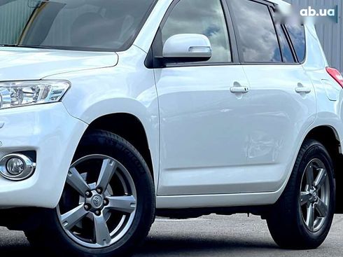 Toyota RAV4 2012 - фото 8