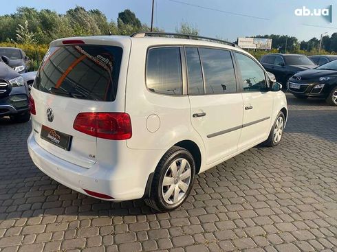 Volkswagen Touran 2015 - фото 6