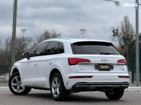 Audi Q5 2021 - фото 16