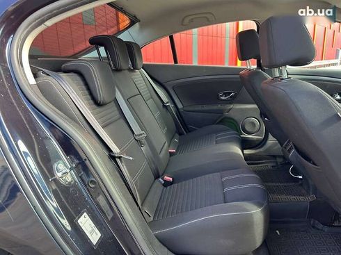 Renault Fluence 2015 - фото 12