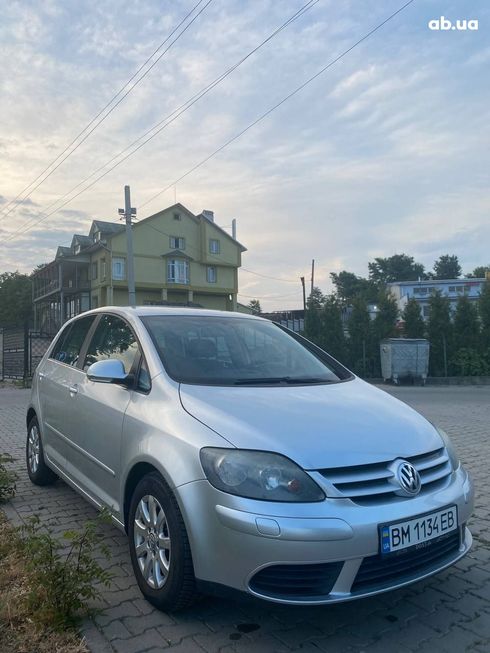 Volkswagen Golf 2005 серебристый - фото 3
