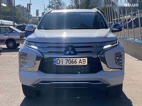 Mitsubishi Pajero Sport 2024 - фото 3