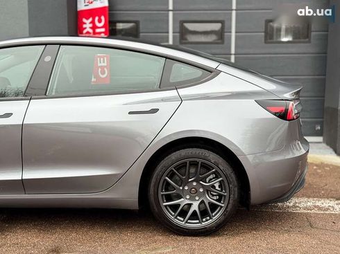 Tesla Model 3 2025 - фото 7