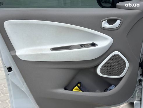 Renault Zoe 2014 белый - фото 17