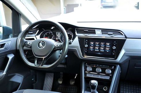 Volkswagen Touran 2020 - фото 28