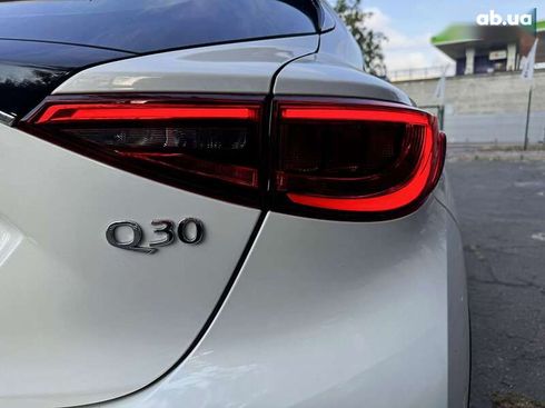 Infiniti Q30 2017 - фото 15