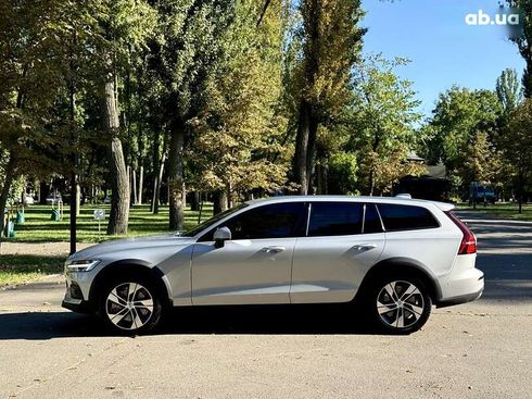 Volvo V60 Cross Country 2024 - фото 11