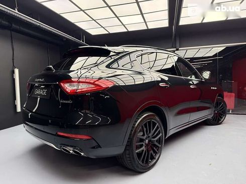 Maserati Levante 2017 - фото 18