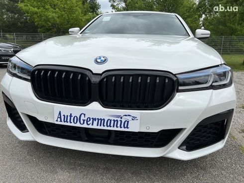 BMW 5 серия 2022 - фото 35