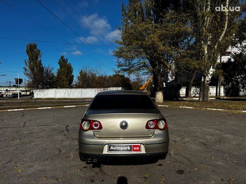 Volkswagen passat b6 2008 бежевый - фото 6