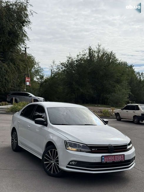 Volkswagen Jetta 2016 - фото 4