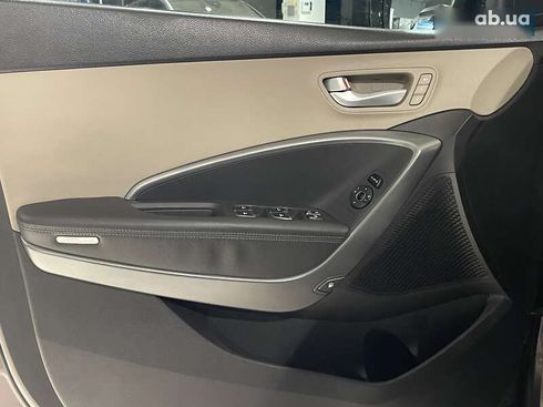Hyundai Grand Santa Fe 2015 - фото 18