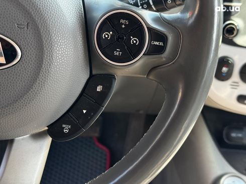 Kia Soul 2018 серый - фото 16