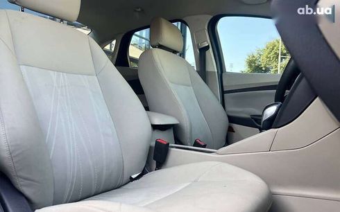 Ford Focus 2015 - фото 18