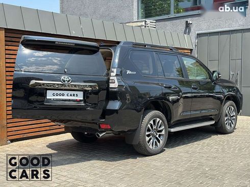 Toyota Land Cruiser Prado 2021 - фото 12