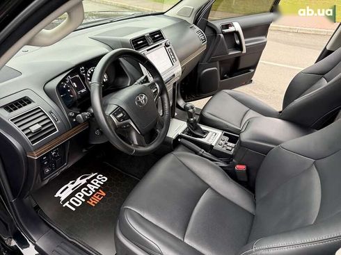 Toyota Land Cruiser Prado 2020 - фото 27