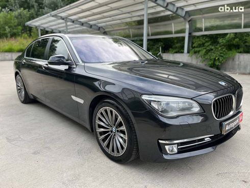 BMW 7 серия 2012 серый - фото 3