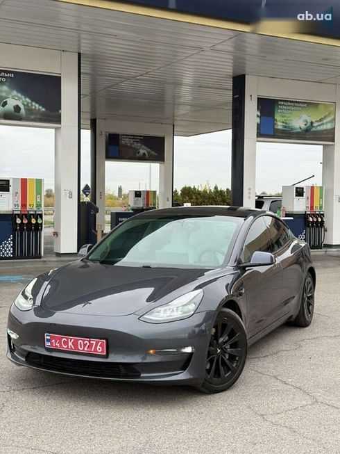 Tesla Model 3 2021 - фото 11