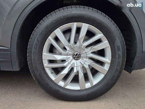 Volkswagen Touareg 2021 - фото 20