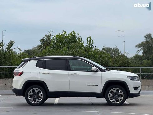 Jeep Compass 2020 - фото 7