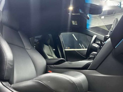 Toyota Venza 2022 - фото 7