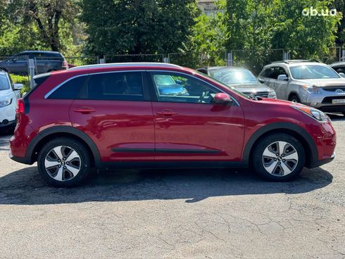 Kia Niro 2017 красный - фото 4