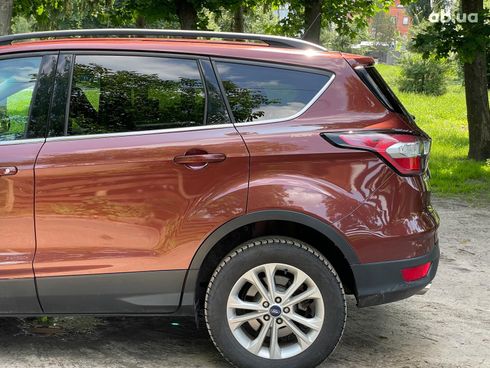 Ford Escape 2017 коричневый - фото 15