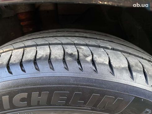 Hyundai Kona Electric 2021 - фото 25