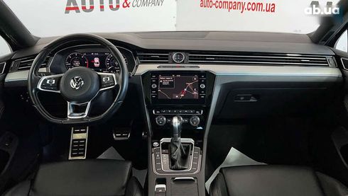 Volkswagen Passat 2018 - фото 13