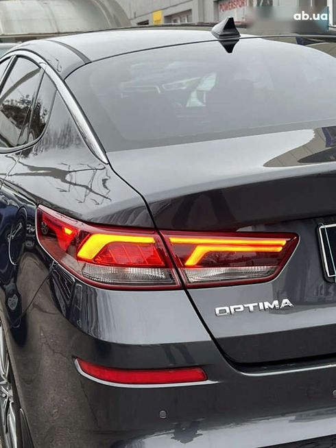 Kia Optima 2018 - фото 12