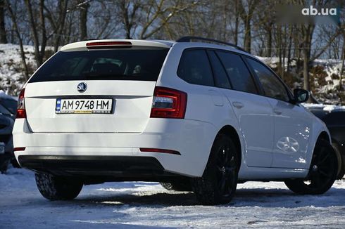 Skoda Octavia 2019 - фото 11