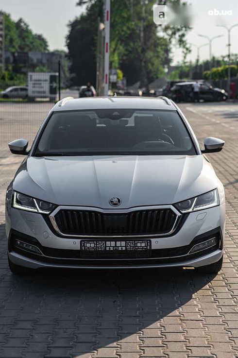 Skoda Octavia 2020 - фото 20