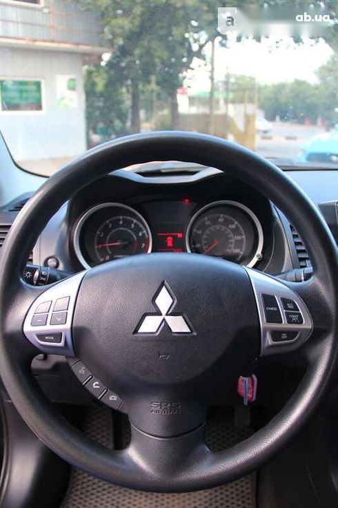 Mitsubishi Lancer 2014 - фото 22