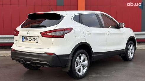 Nissan Qashqai 2019 - фото 16
