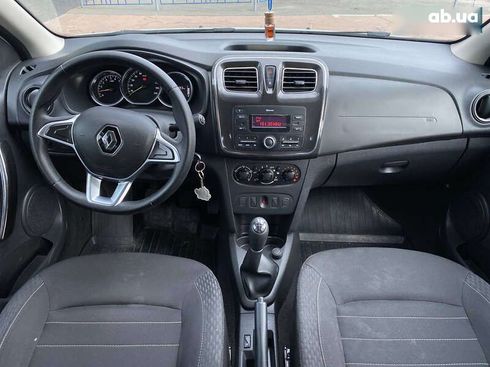 Renault Sandero 2021 - фото 16