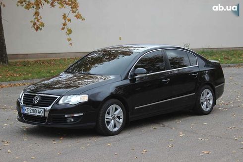 Volkswagen Passat 2009 - фото 3