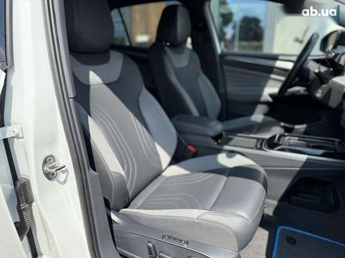 Volkswagen ID.4 2021 - фото 23
