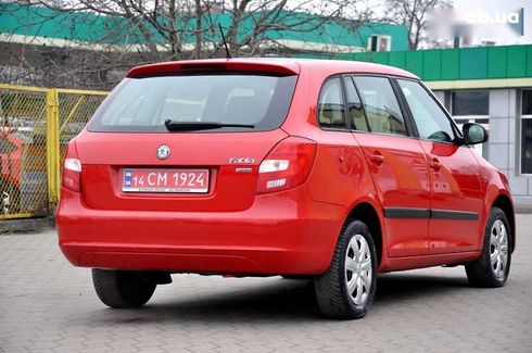 Skoda Fabia 2012 - фото 28