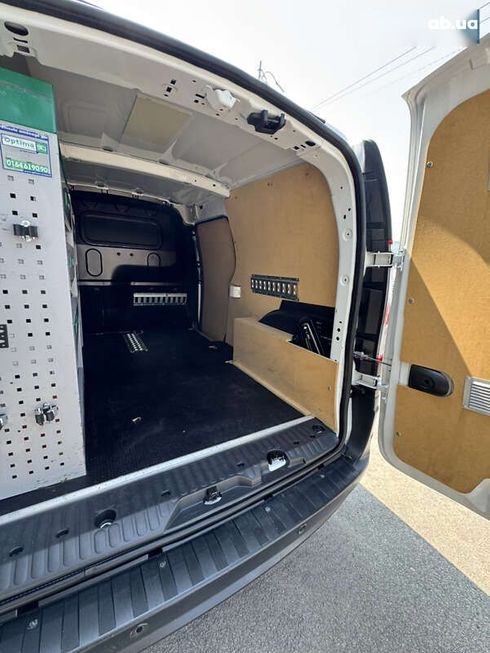Renault Kangoo 2020 - фото 26
