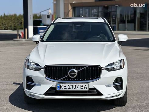 Volvo XC60 2022 - фото 18