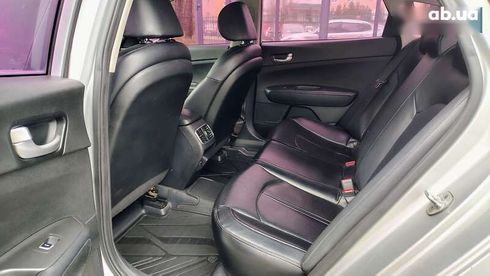 Kia K5 2015 - фото 10