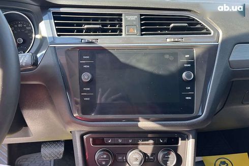 Volkswagen Tiguan 2021 - фото 15