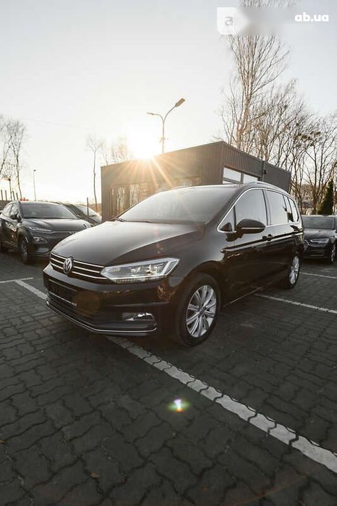 Volkswagen Touran 2017 - фото 5